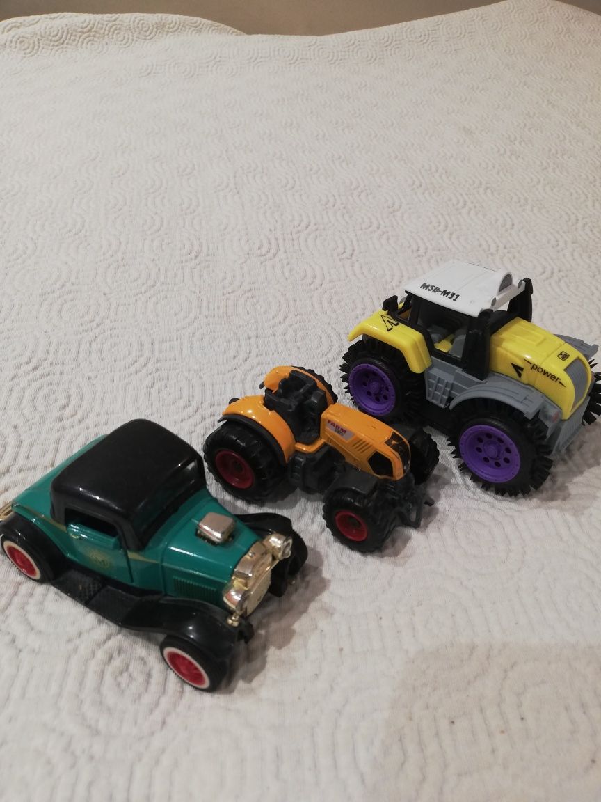 Sprzedam 4 auta samochody traktor