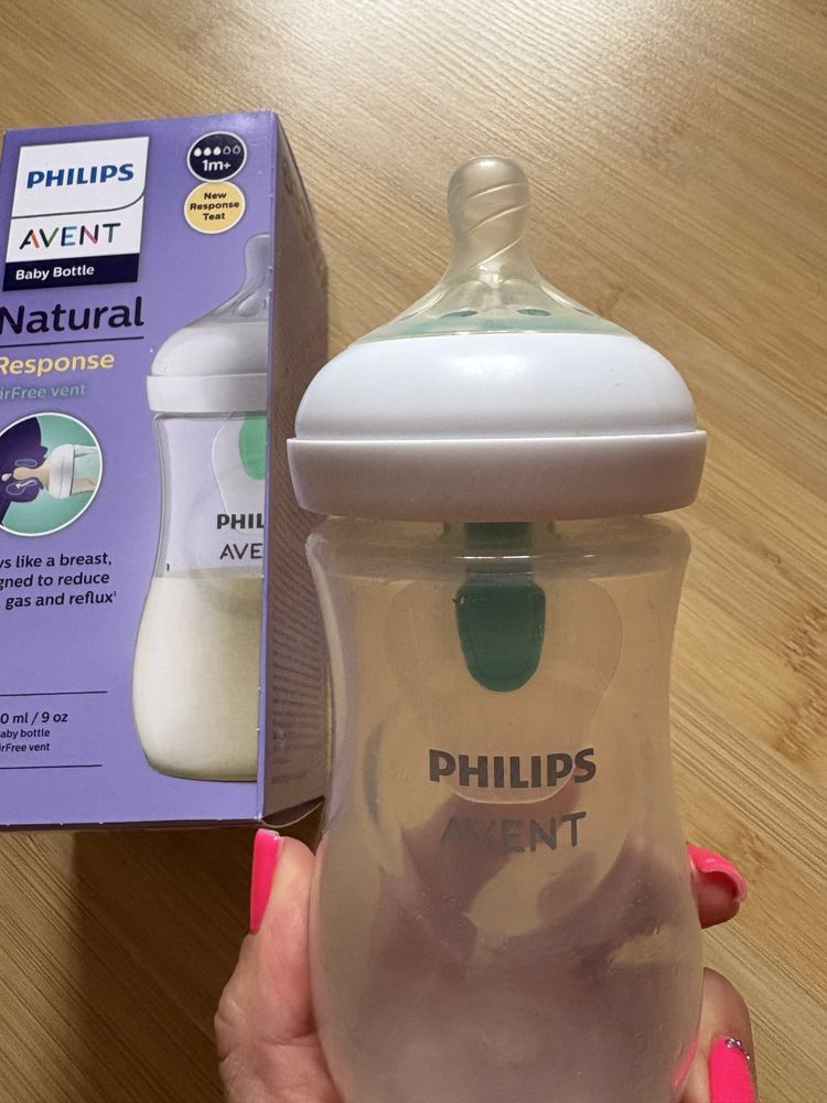 Бутылочка для кормления Philips Avent Natural Response.Антиколиковая