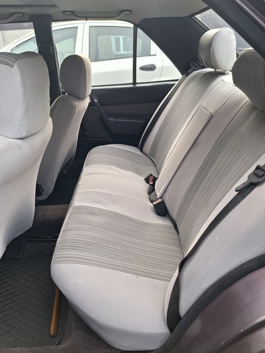 Mercedes W201 190-tka 250D + automat!