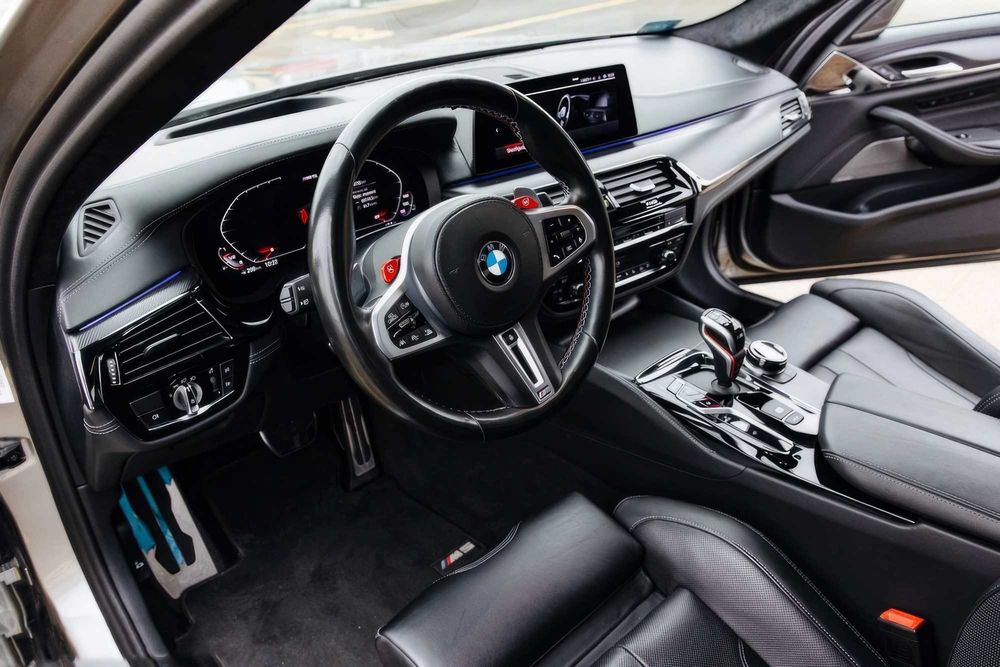 BMW M5 Competition      2019