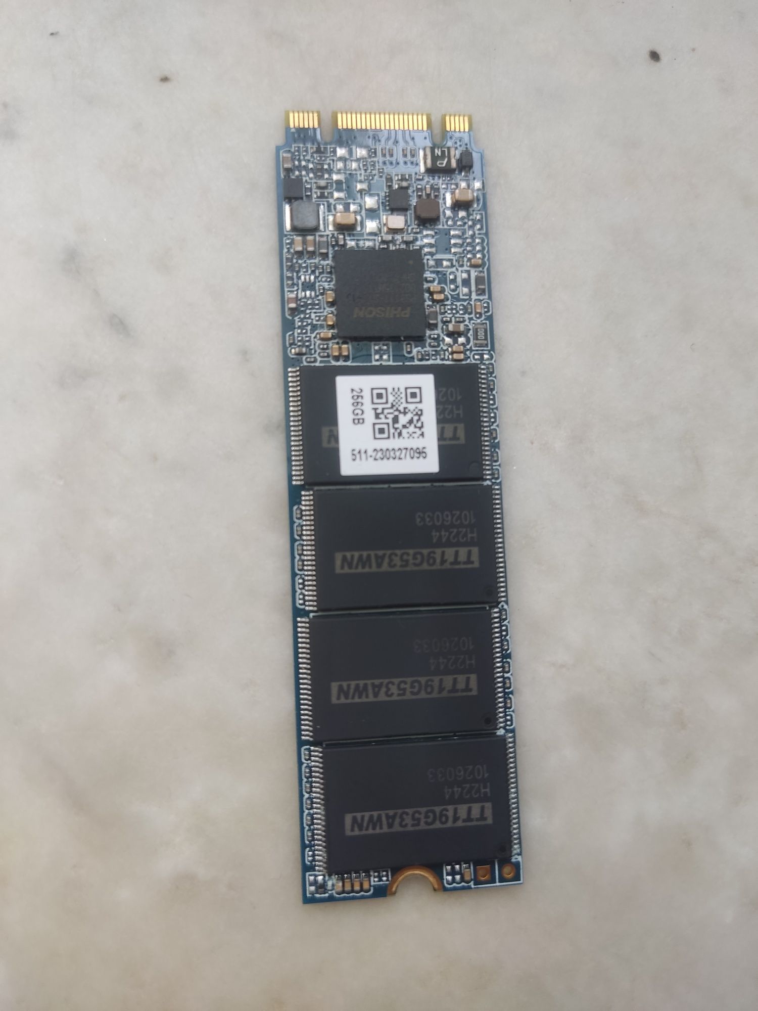 Накопичувач SSD M.2 NVME 256gb (sata + pci)