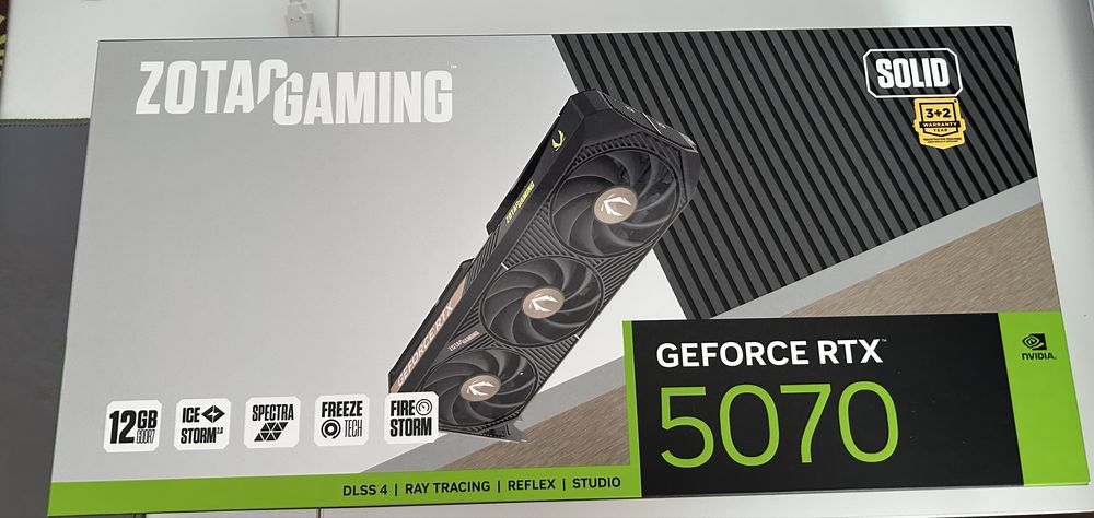 Gráfica ZOTAC GeForce® RTX 5070 Solid 12GB GDDR7 DLSS4