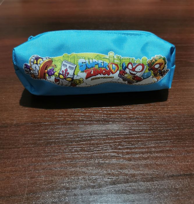 Saszetka na figurki super Zings Super Things mały piórnik niebieski