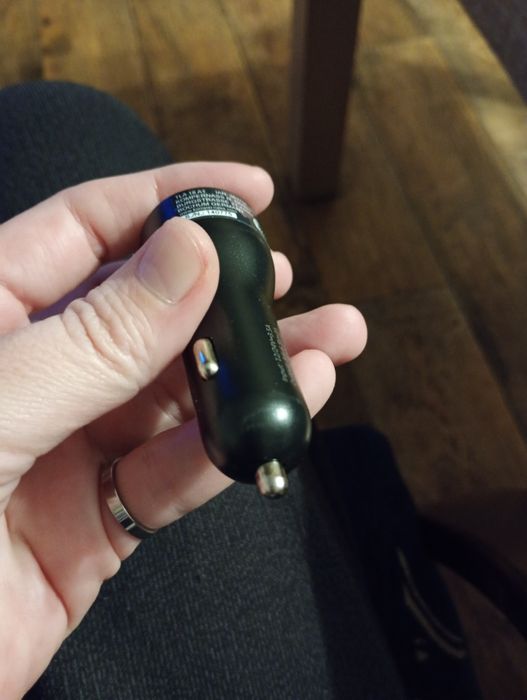 Ładowarka samochodowa Tronic