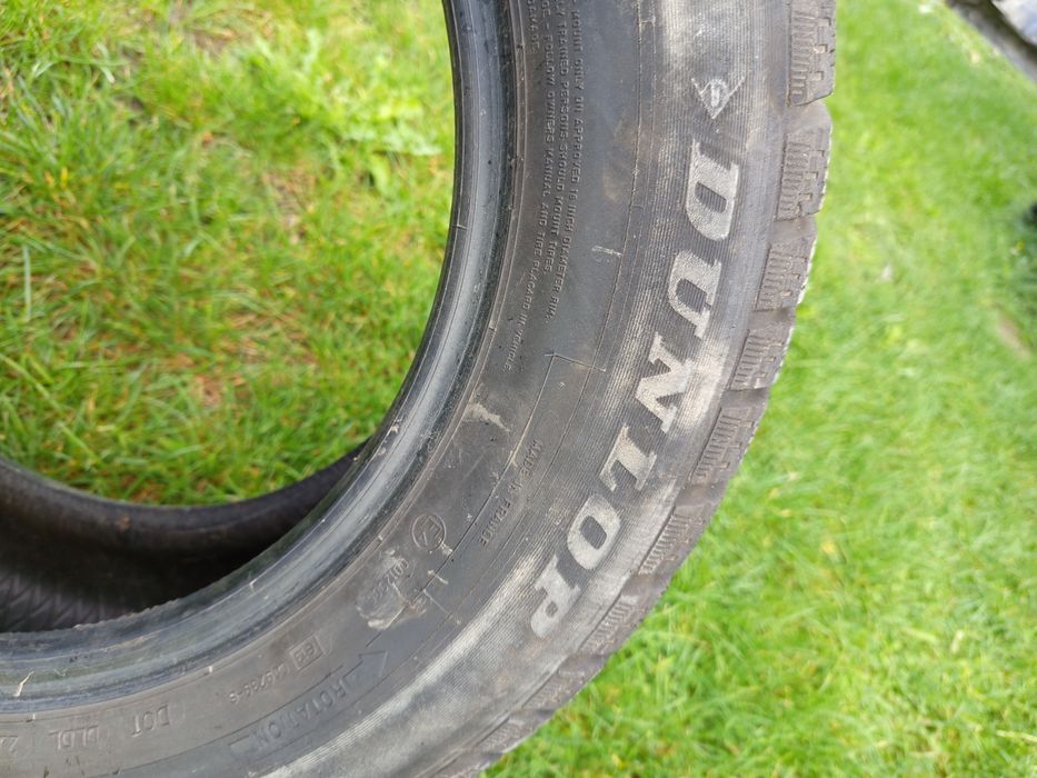 Dwie Opony zimowe Dunlop 205/65R16 Typu C