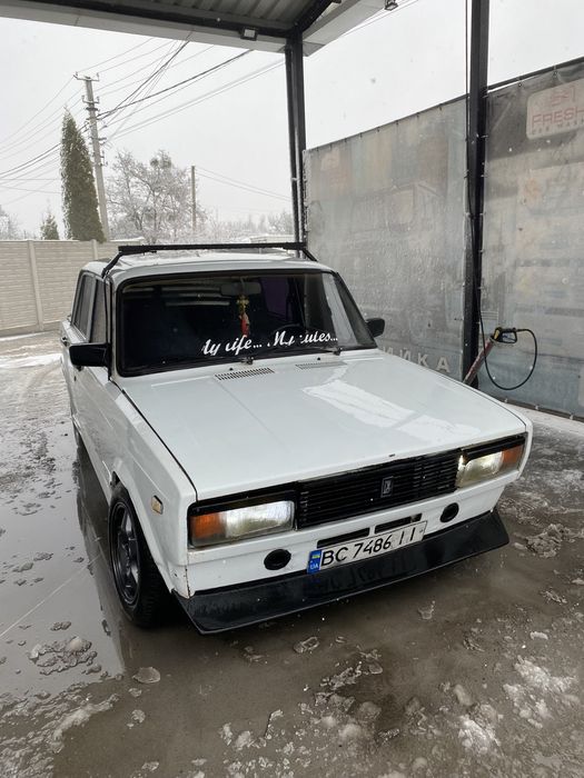 В продажі Ваз 2105