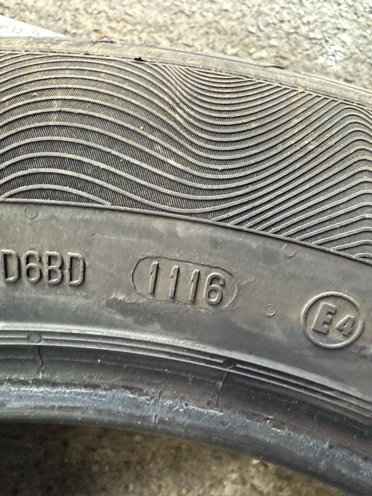 Opony  235/55/17 continental conti premium