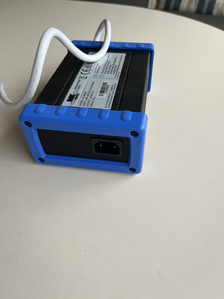 Ladowarka - wózek inwalidzki elektryczny 24VDC/ 5A