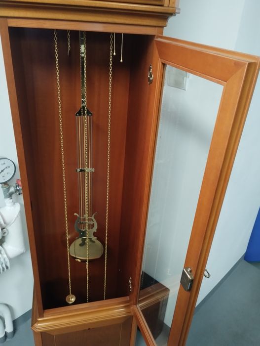 Zegar mechaniczny stojący Adler