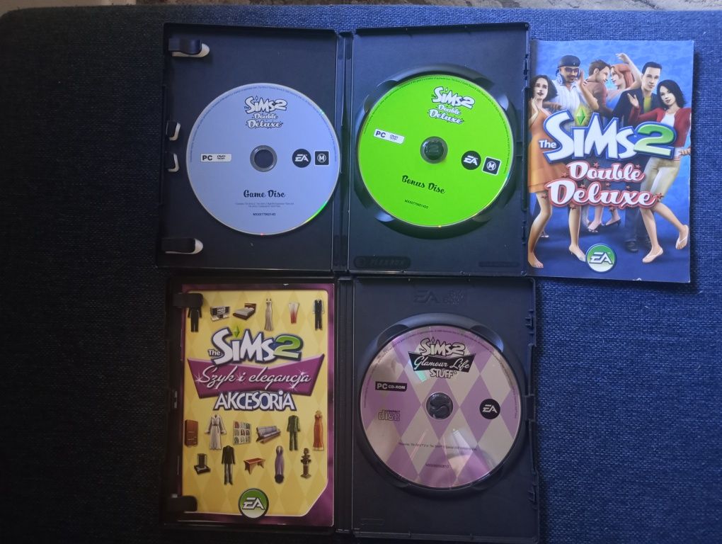 The Sims 2 Double Deluxe + Akcesoria szyk i elegancja PC