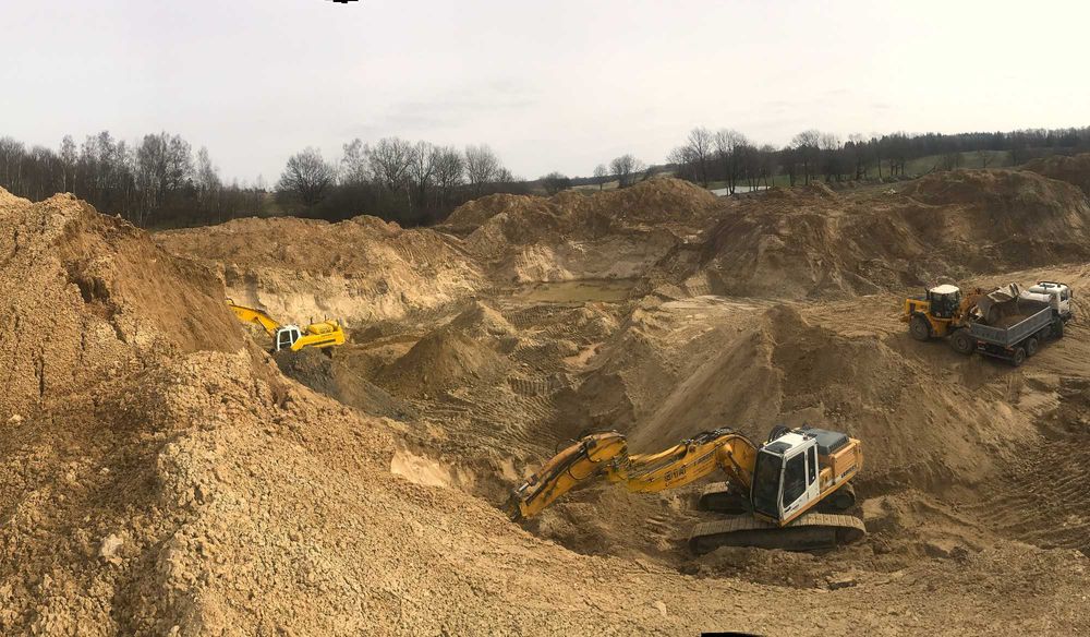 Piasek . Minimalne zamówienie 24 tony. Cena loco kopalnia.