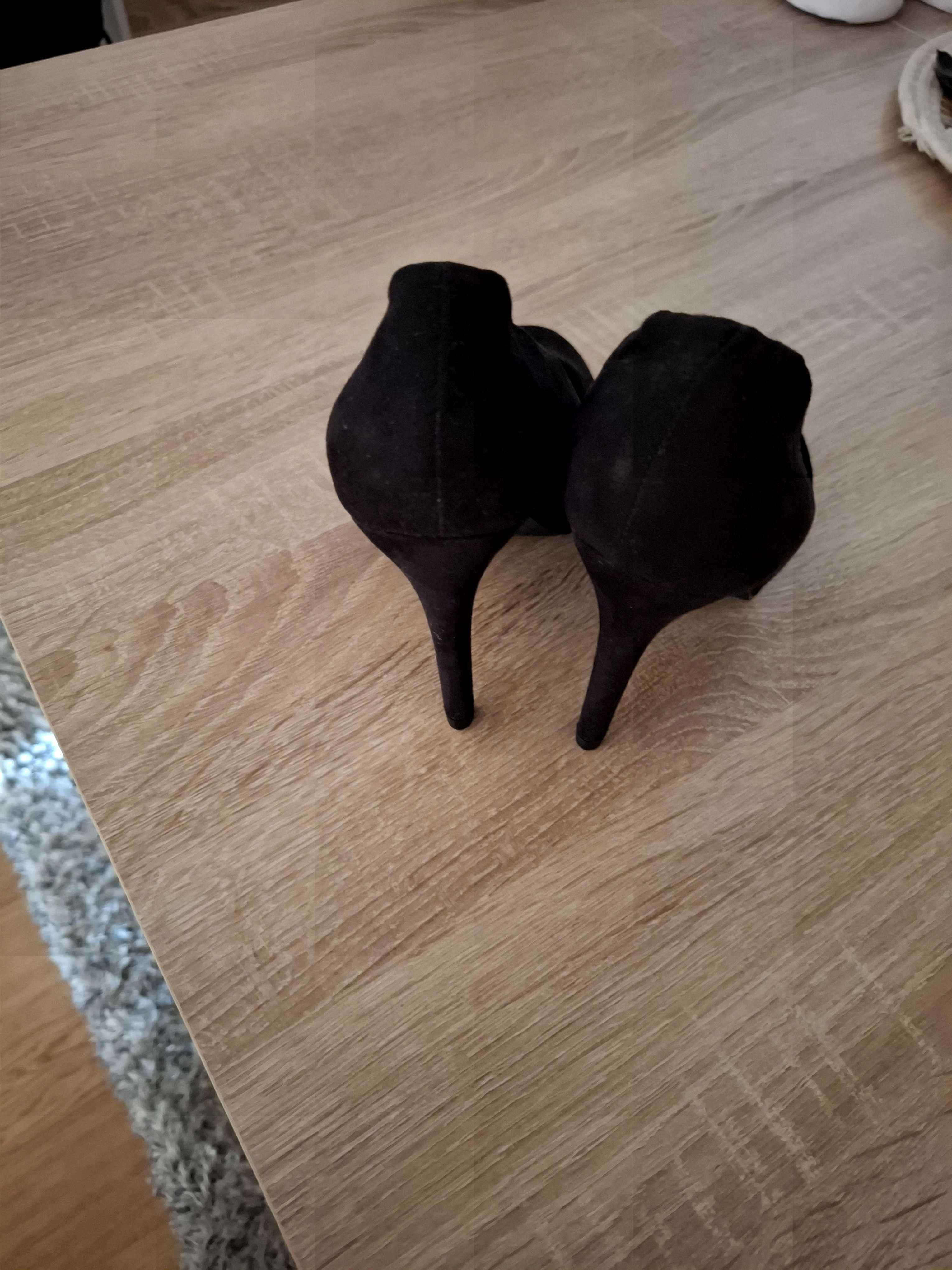 Vendo sapato tacão
