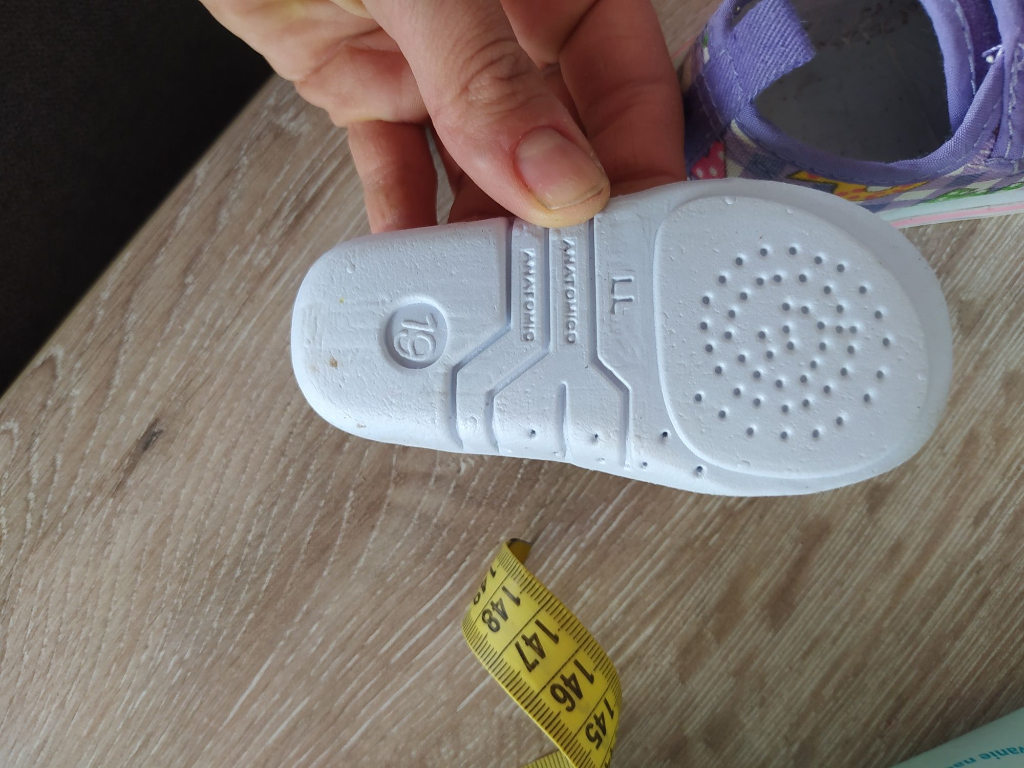 Trampki fioletowe rozm 19