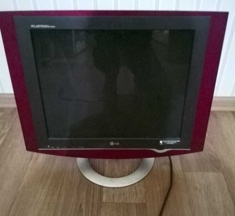 Телевізор LG M1940A