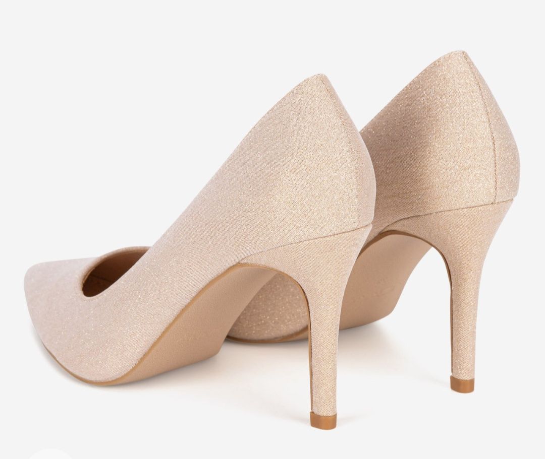 Buty eleganckie beżowe