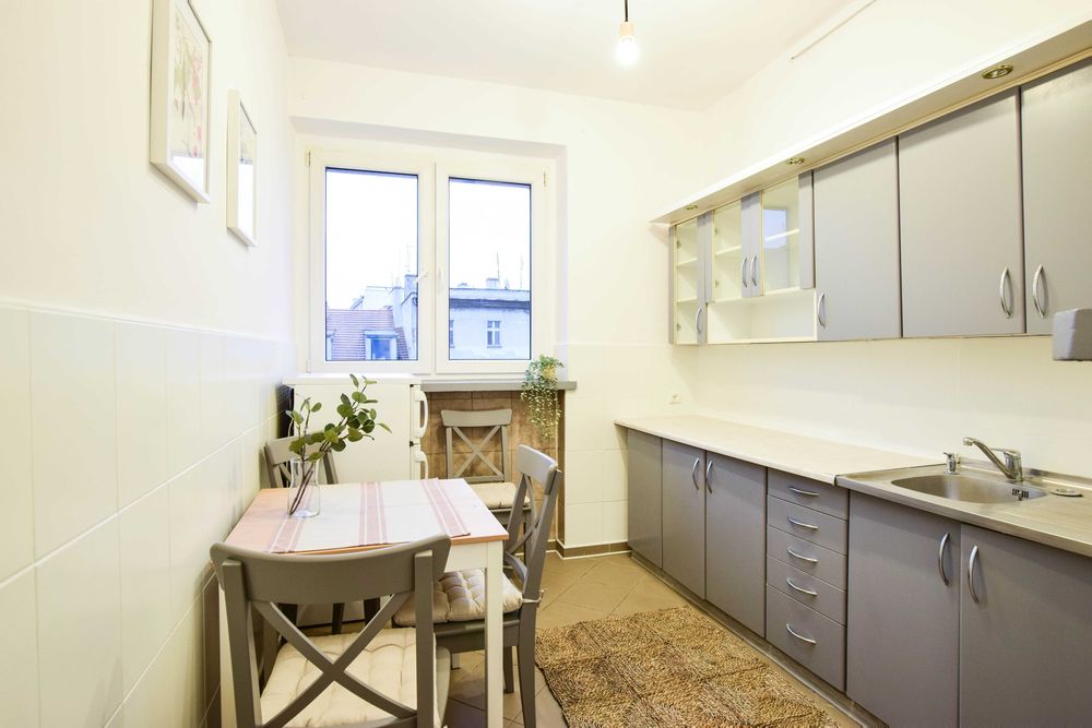 Przy Galerii Dominikańskiej | 34 mkw. | osobna kuchnia | kawalerka