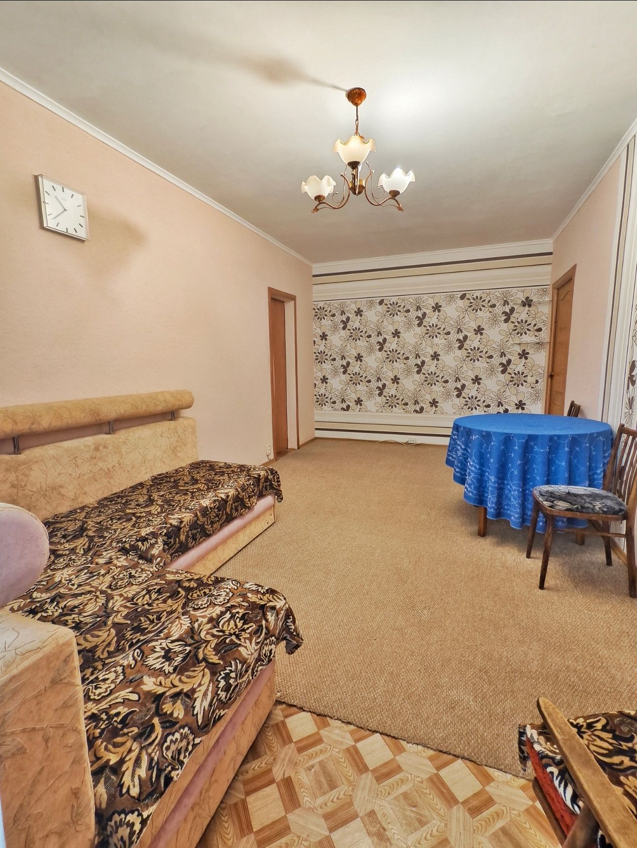 Продам квартиру 2к. р-н , Автовокзал, Жилищный сертификат.