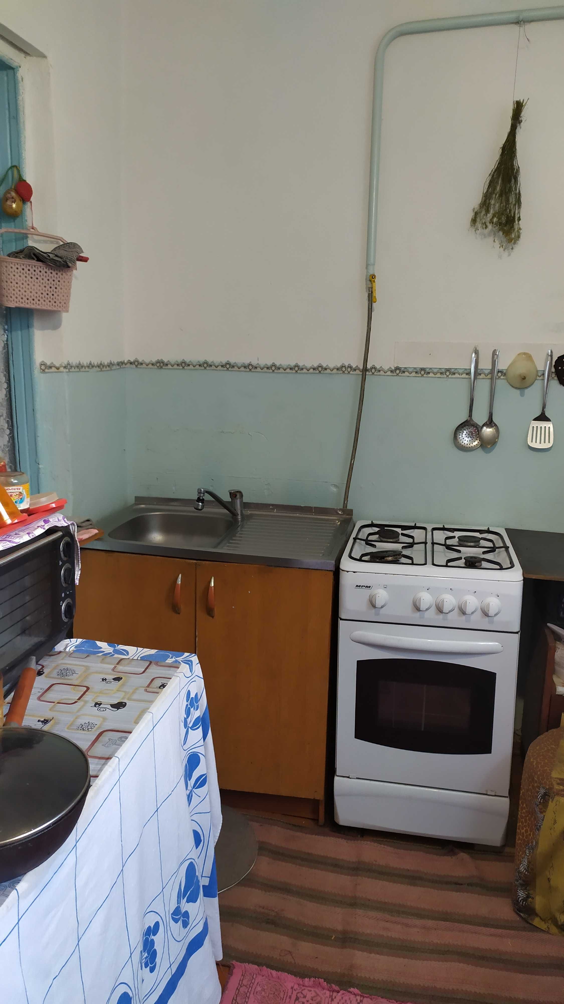 Продаєтся 2- кімнатна квартира в центрі м.Почаїв
