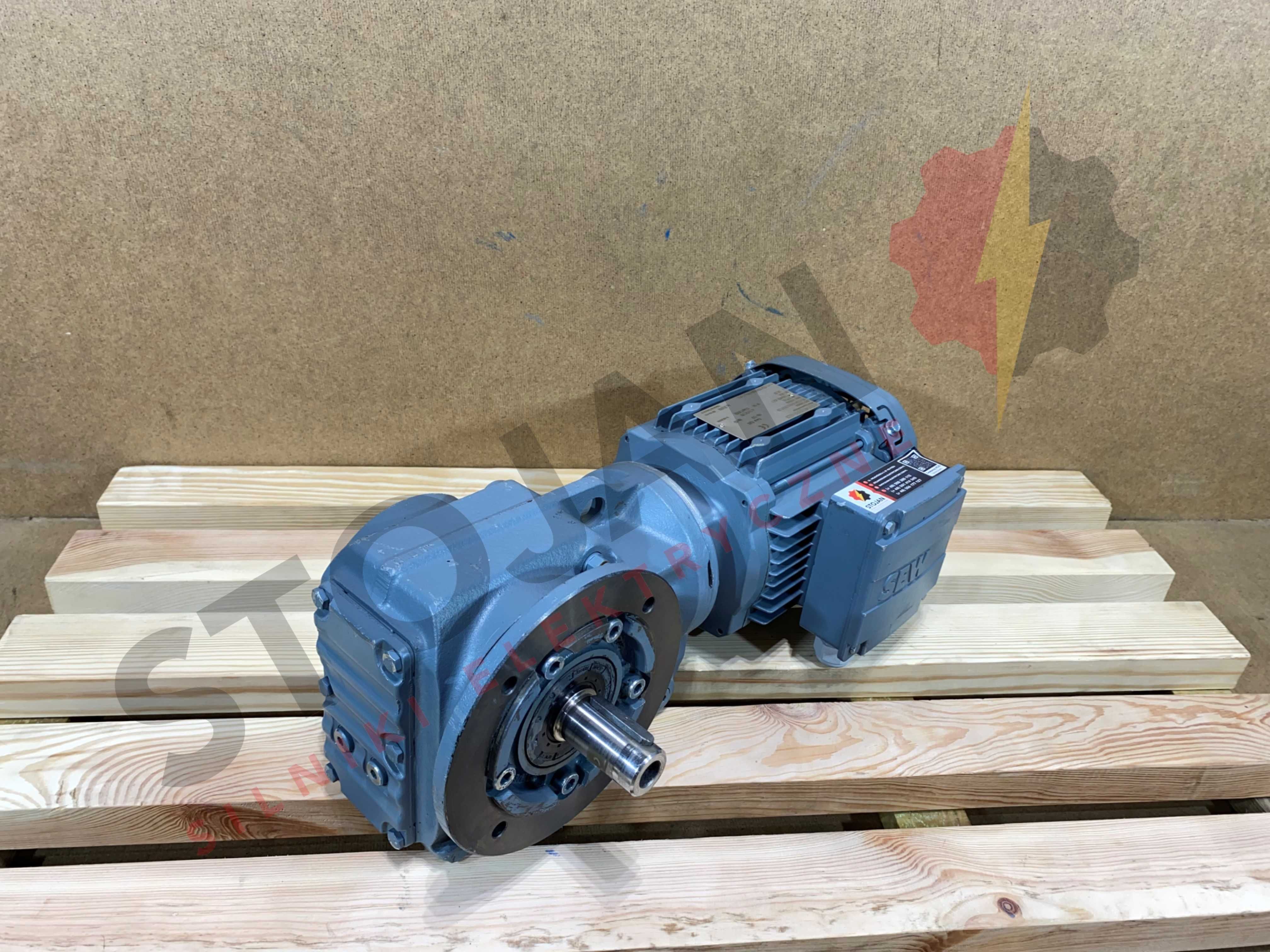 motoreduktor / przekładnia 0,75kW 69obr. 3fazowy SEW