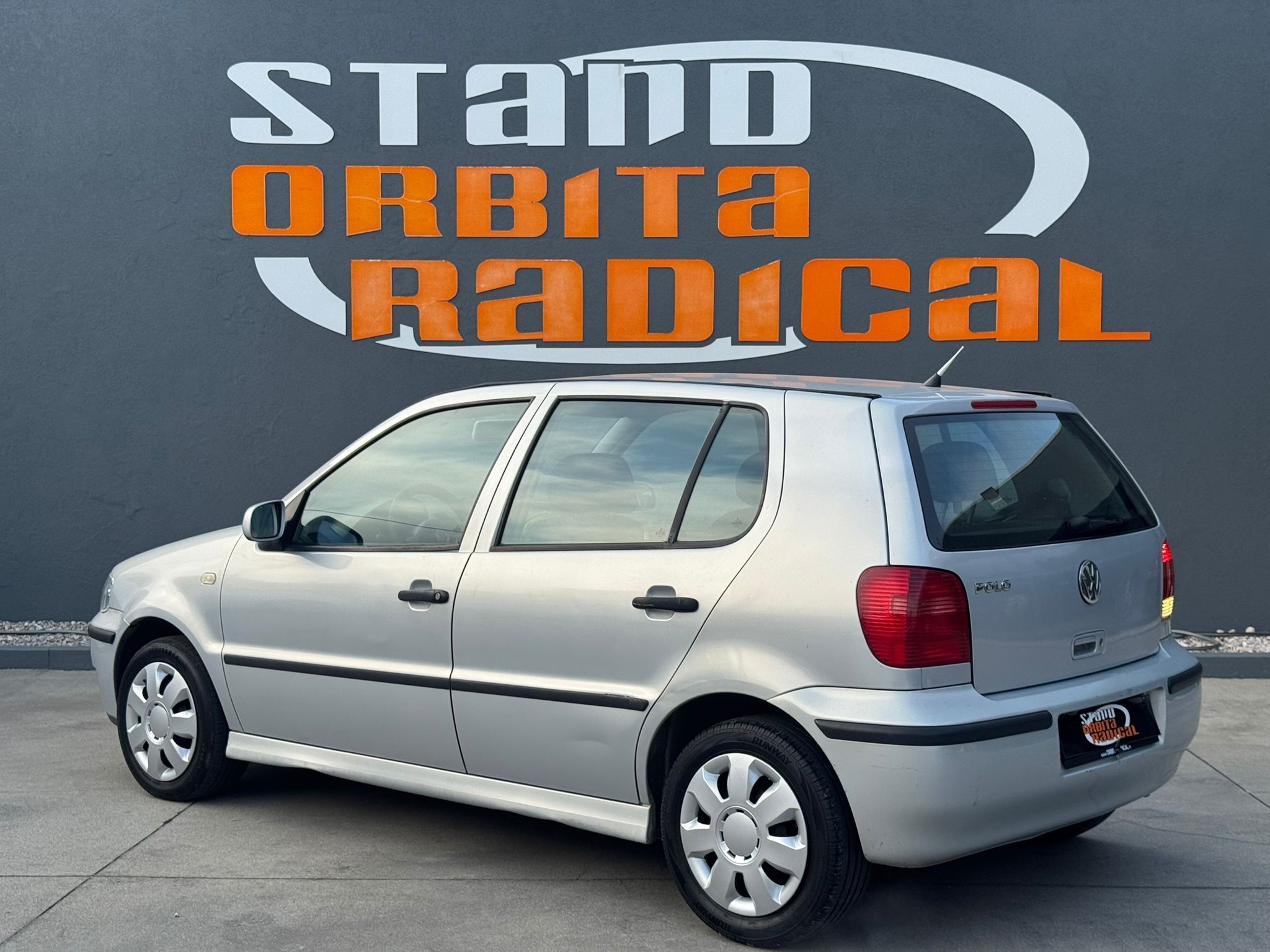 Volkswagen Polo 1.0 Confortline