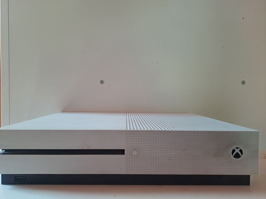 Xbox one S 500gb+