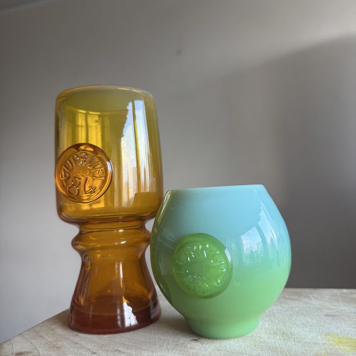 Wazon izolator kubek szklanka zbigniew horbowy sudety miodowy zielony