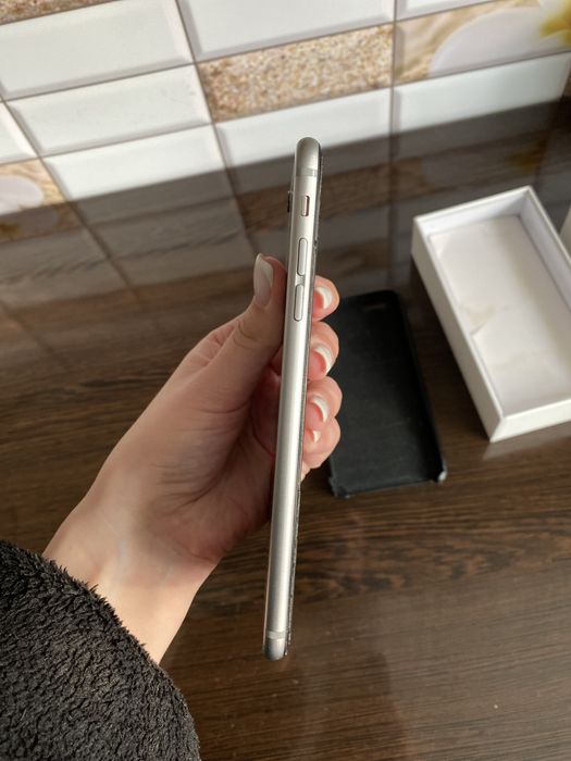 Продаю Iphone 6s plus на 16 GB