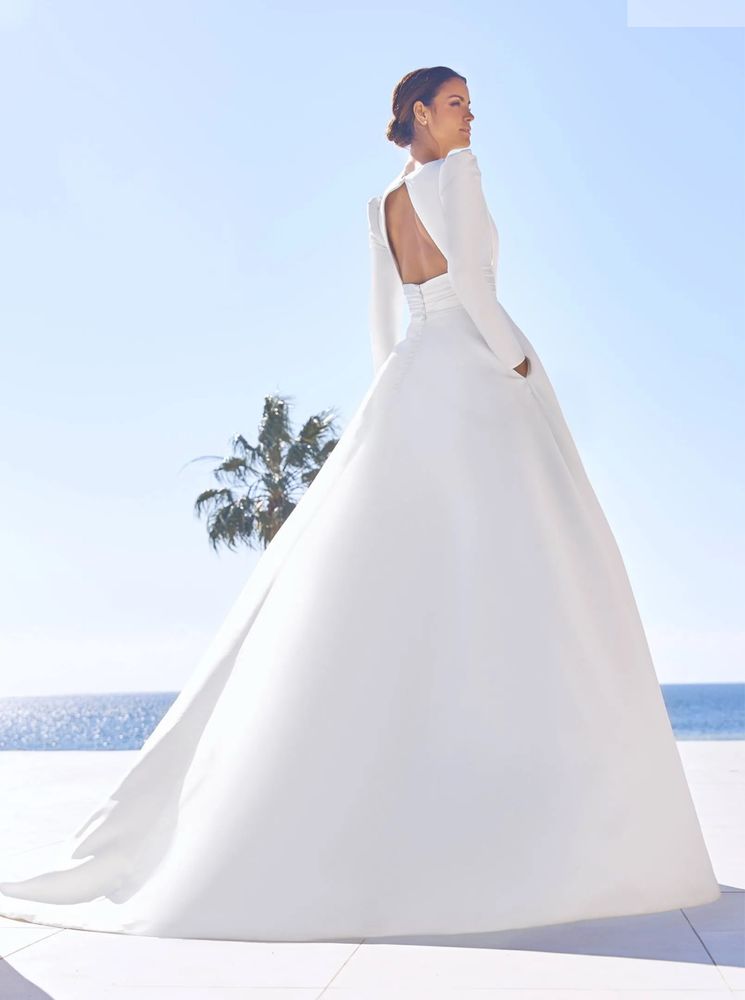 Suknia skubna Cadence Pronovias