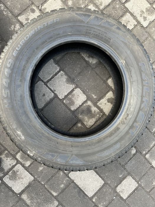 Шини зимові 215/65R16 Falken комплект