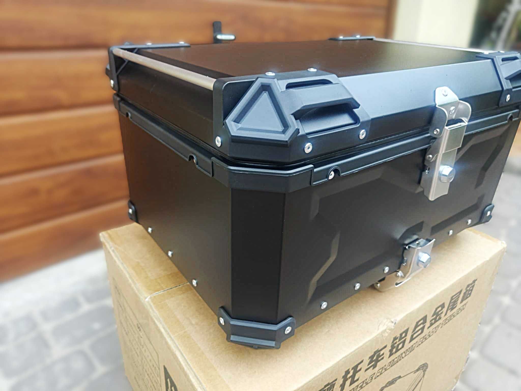 Aluminiowy kufer motocyklowy 65L kufer centralny na DWA KASKI + PŁYTA