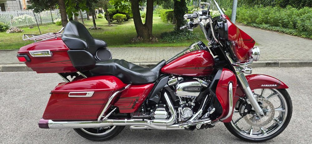 HARLEY DAVIDSON FLHTK Electra Glide 114 z 2020 roku