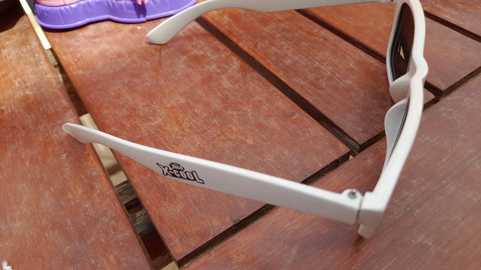 Oculos de sol de criança