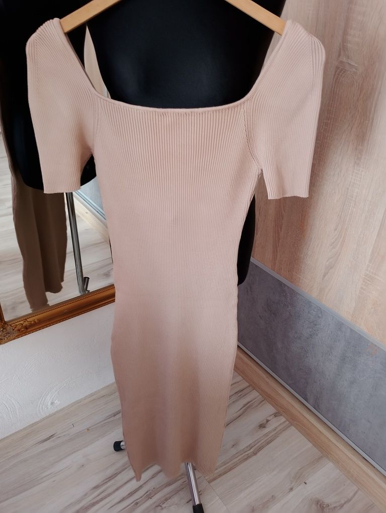 Beżowa sukienka prążek, rozm L/XL