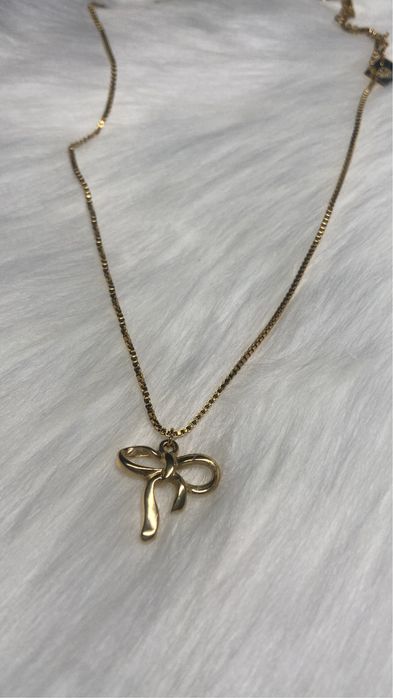 Colar em aco inoxidavel