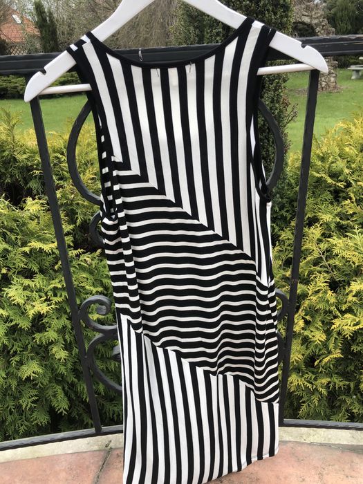 Biało-czarna sukienka letnia Monteau