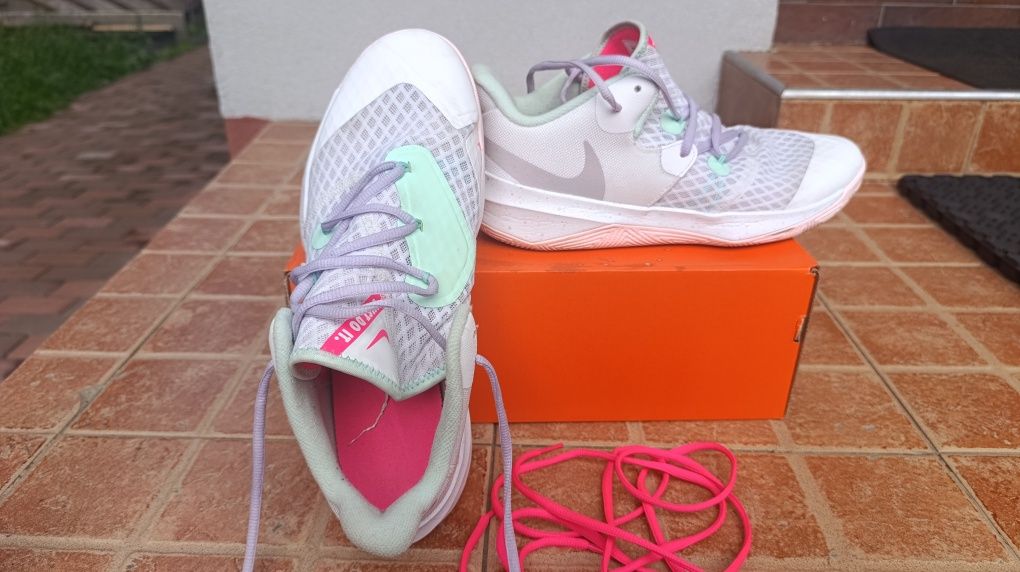 Волейбольні кросівки Nike Zoom Hyperspeed Court SE білий