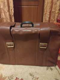 Продам чемодан времён СССР