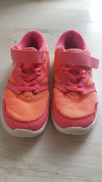 buty sportowe NIKE r. 32