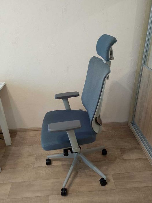 Ергономічне крісло Adapwork M2 Middle Grey (сіре)