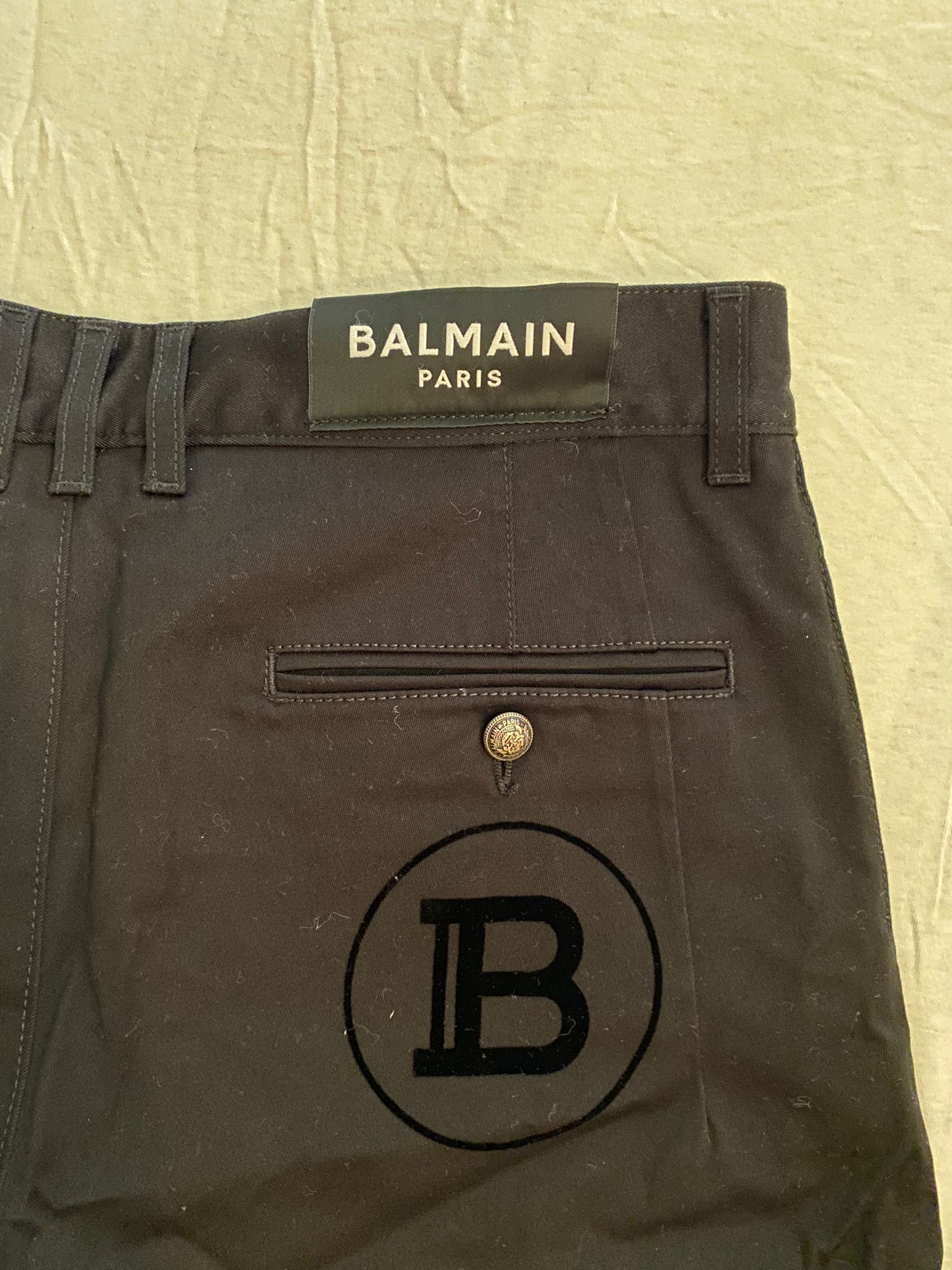 Calções pretos Balmain Paris