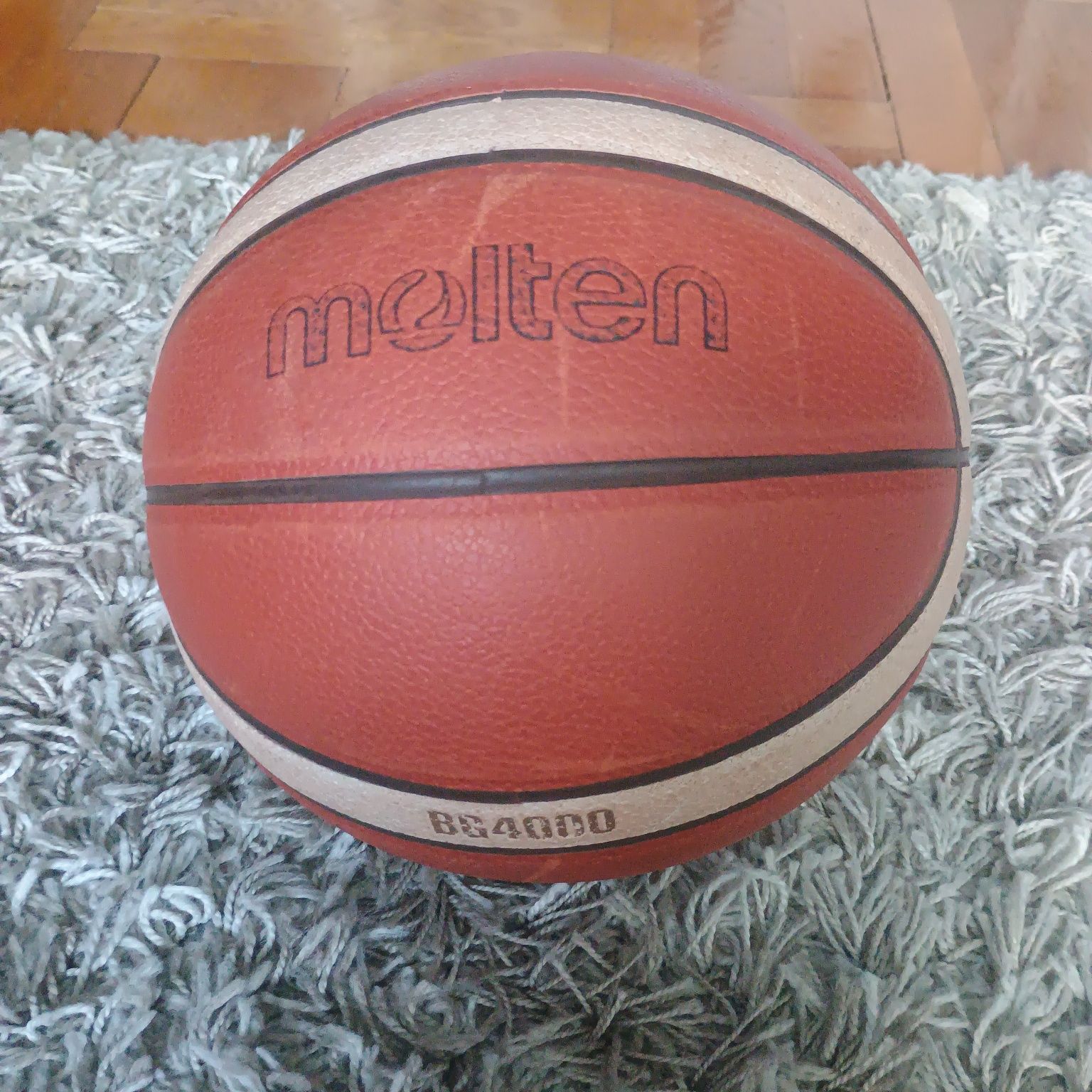 Piłka molten do koszykówki model BG4000