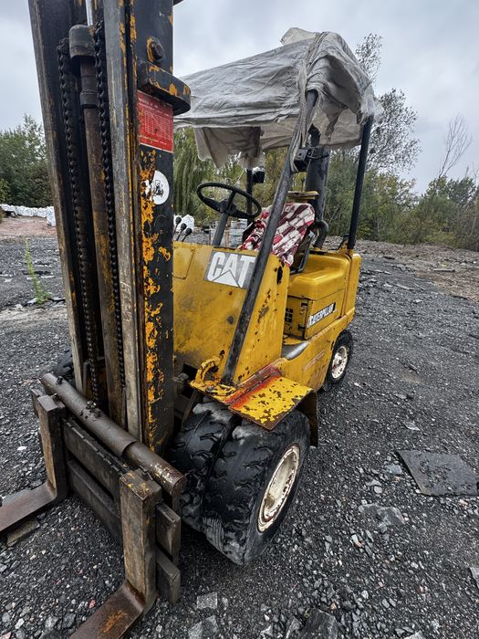 Погрущик CAT 3.5 тон робочий