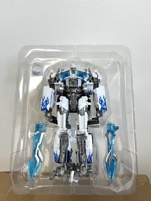 Іграшка Робот Трансформер OPTIMUS PRIME 18см Білий ОПТІМУС ПРАЙМ