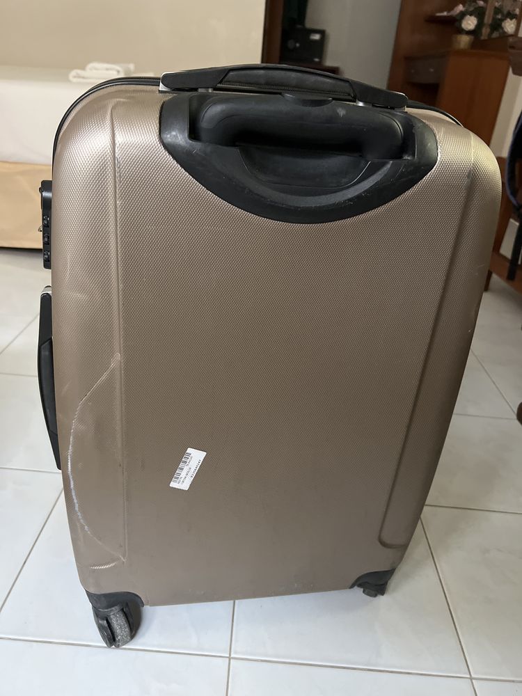 Тен валіза чемодан середня М