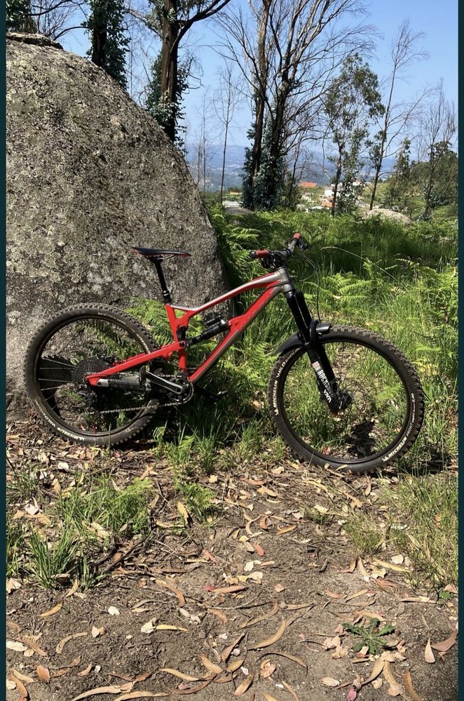 Nukeproof mega URGENTE!!