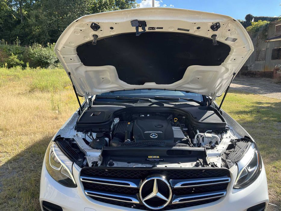 Mercedes-Benz GLC 300      2019