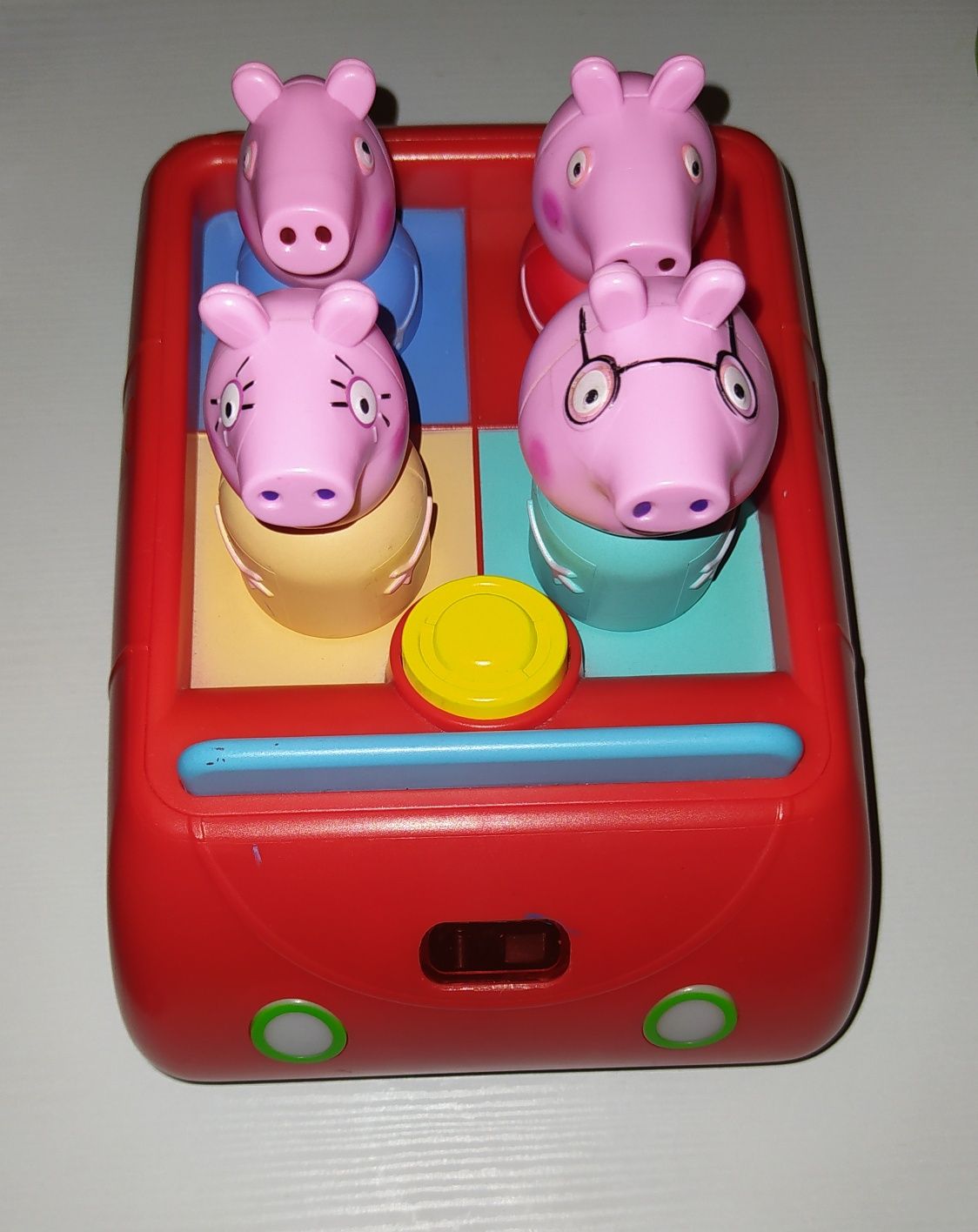 Машинка свинка Пепа,Пеппа,Peppa pig,Джордж,мама,папа свин