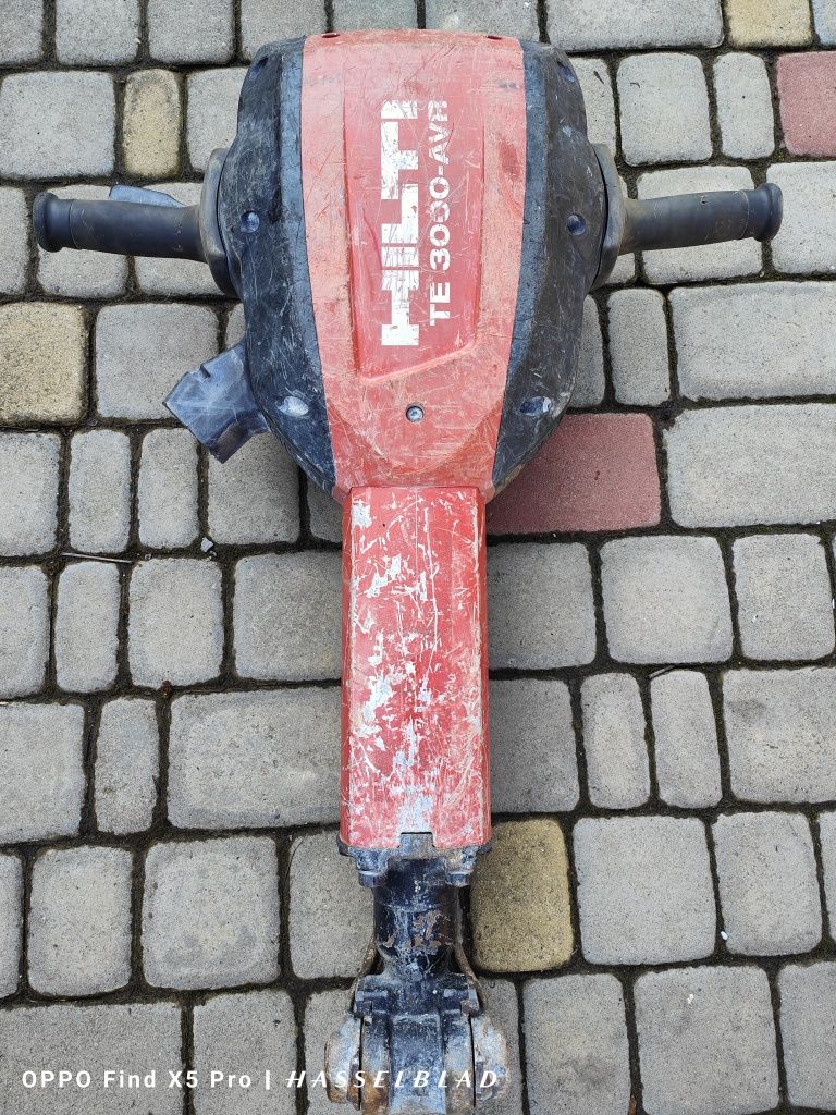 Відбійний молоток Hilti TE 3000-AVR