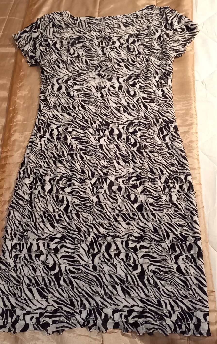 Vestido de verão em lycra mesclado preto e branco de Ana Gomes