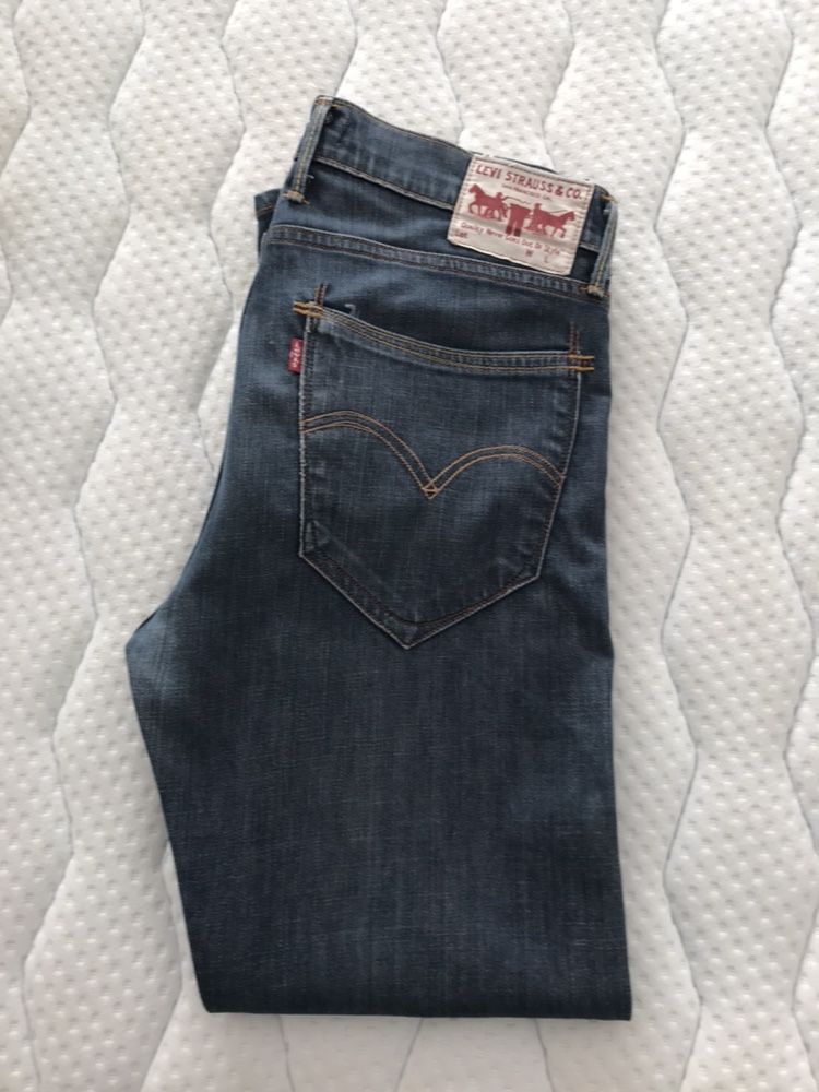 Levis 504